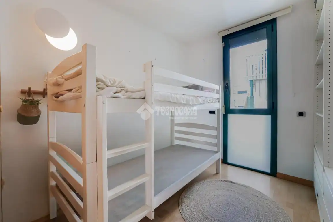 Bedroom of Flat for sale in Badalona  with Air Conditioner, Heating and Parquet flooring