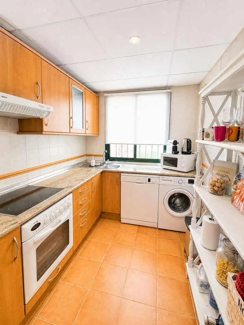 Cocina de Dúplex en venta en Manilva con Aire acondicionado, Calefacción y Terraza