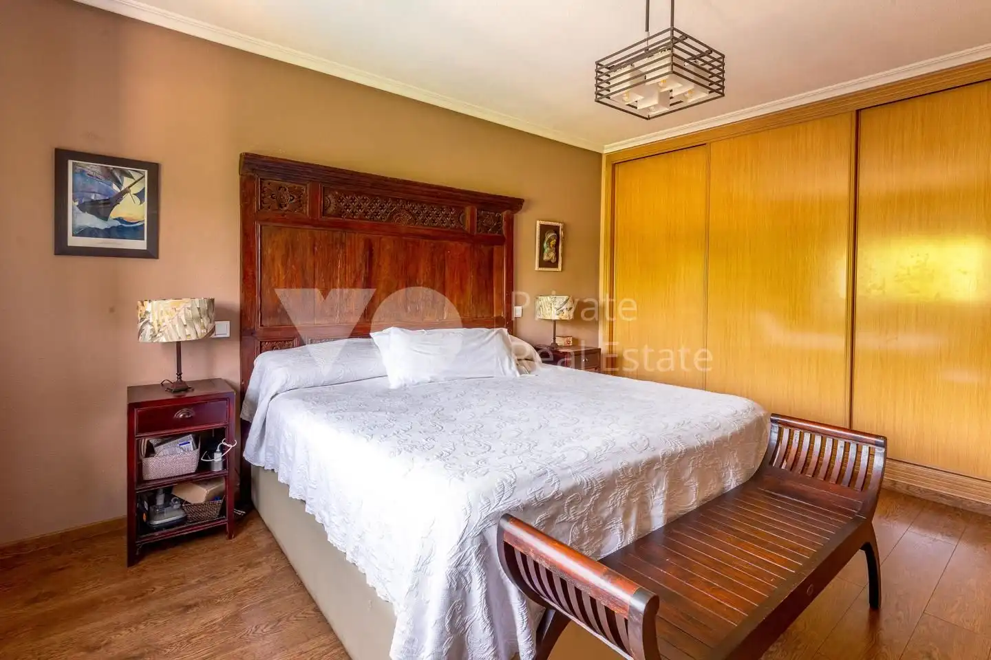 Habitación de Casa adosada en venta en Villanueva de la Cañada con Aire acondicionado, Calefacción y Jardín privado