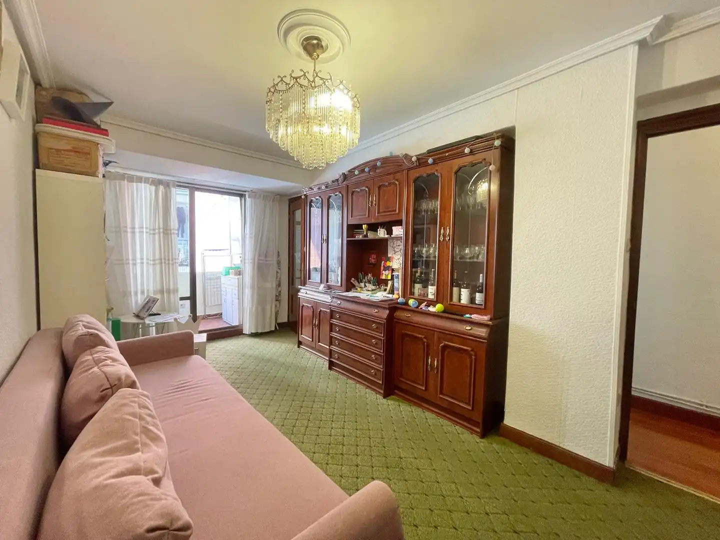 Living room of Flat for sale in Bilbao   with Heating, Furnished and Oven