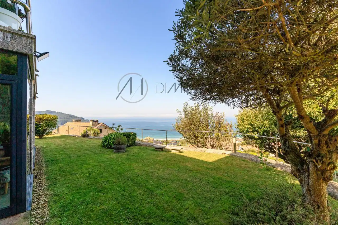 Jardín de Casa o chalet en venta en Nigrán con Calefacción, Jardín privado y Parquet