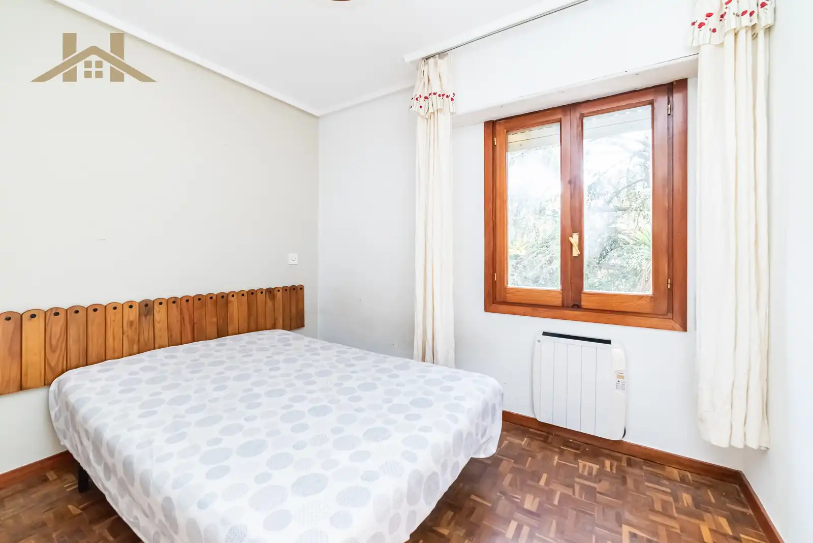 Dormitori de Pis en venda en San Lorenzo de El Escorial amb Calefacció, Parquet i Terrassa