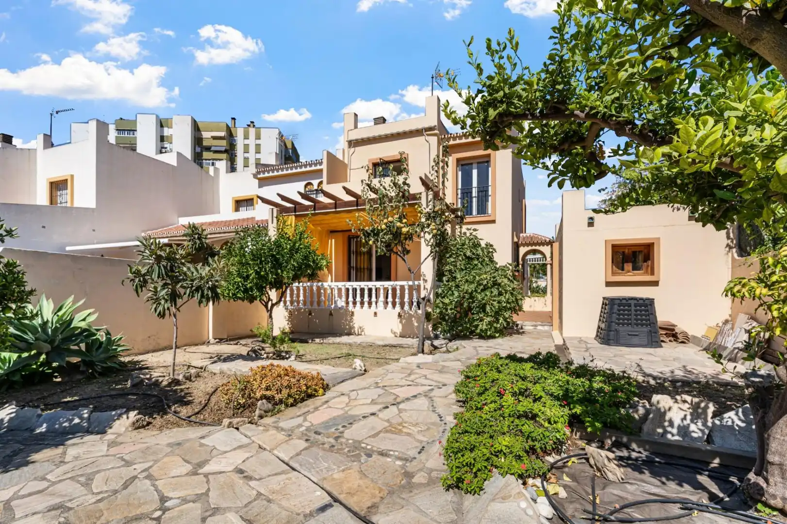 Garden of Detached homes for sale in Fuengirola  with Air Conditioner, Private garden and Terrace