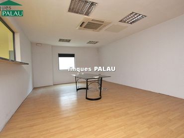 Local comercial en venda a Centre