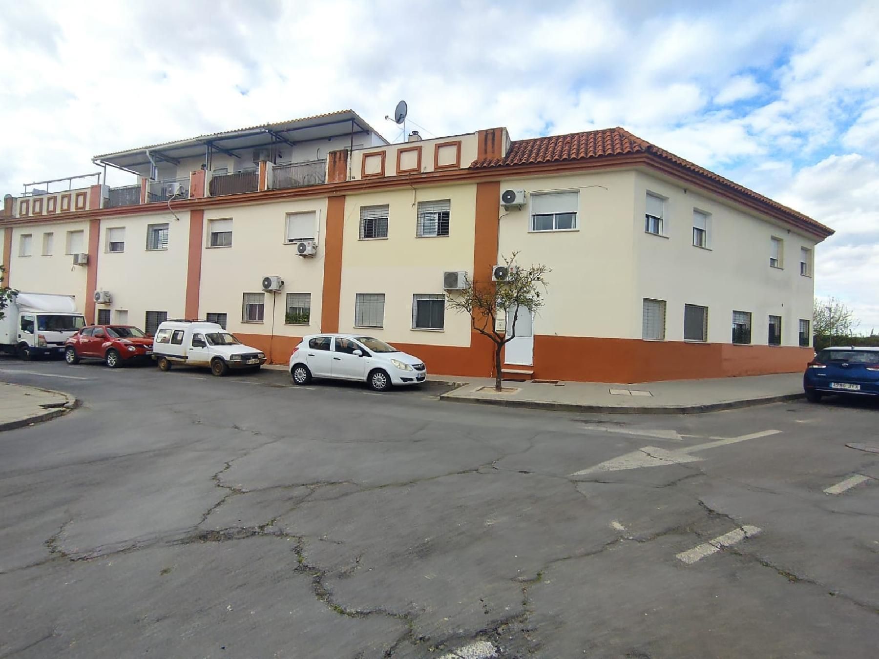 Exterior view of Flat for sale in Pilas