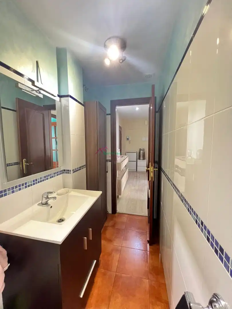 Badezimmer von Maisonette zum Verkauf in Ubrique mit Klimaanlage