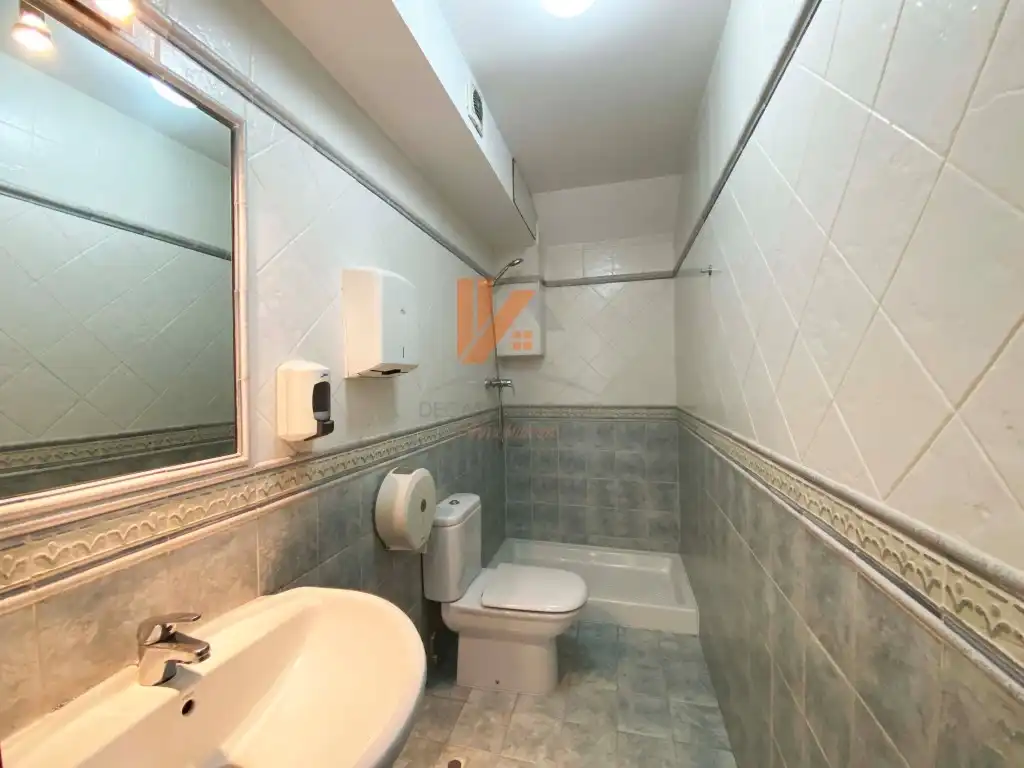 Badezimmer von Geschaftsraum zum Verkauf in Santiago de Compostela 