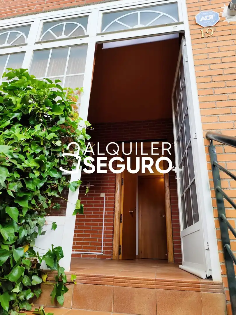 Exterior view of Houses for rent in Camarma de Esteruelas  with Air Conditioner, Heating and Terrace