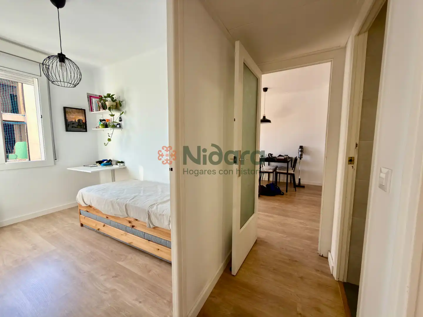 Bedroom of Flat for sale in Barcelona  with Air Conditioner, Heating and Parquet flooring