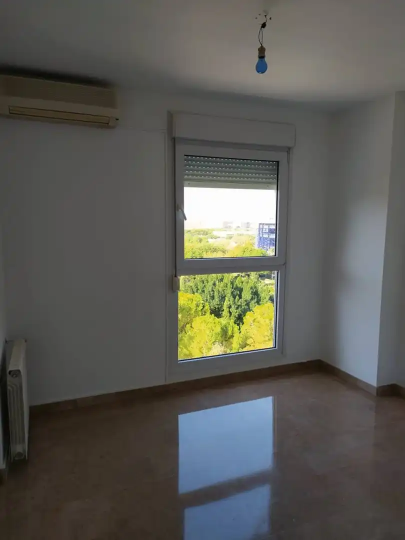 Habitación de Piso de alquiler en Valencia con Aire acondicionado, Calefacción y Trastero