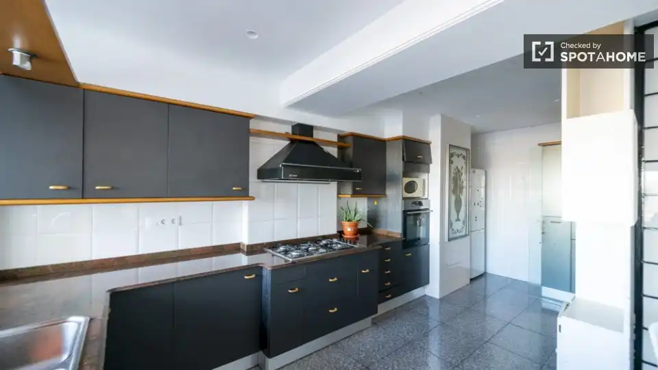Wohnung mit Terrasse zur Miete in Quatre Carreres, imagen 18
