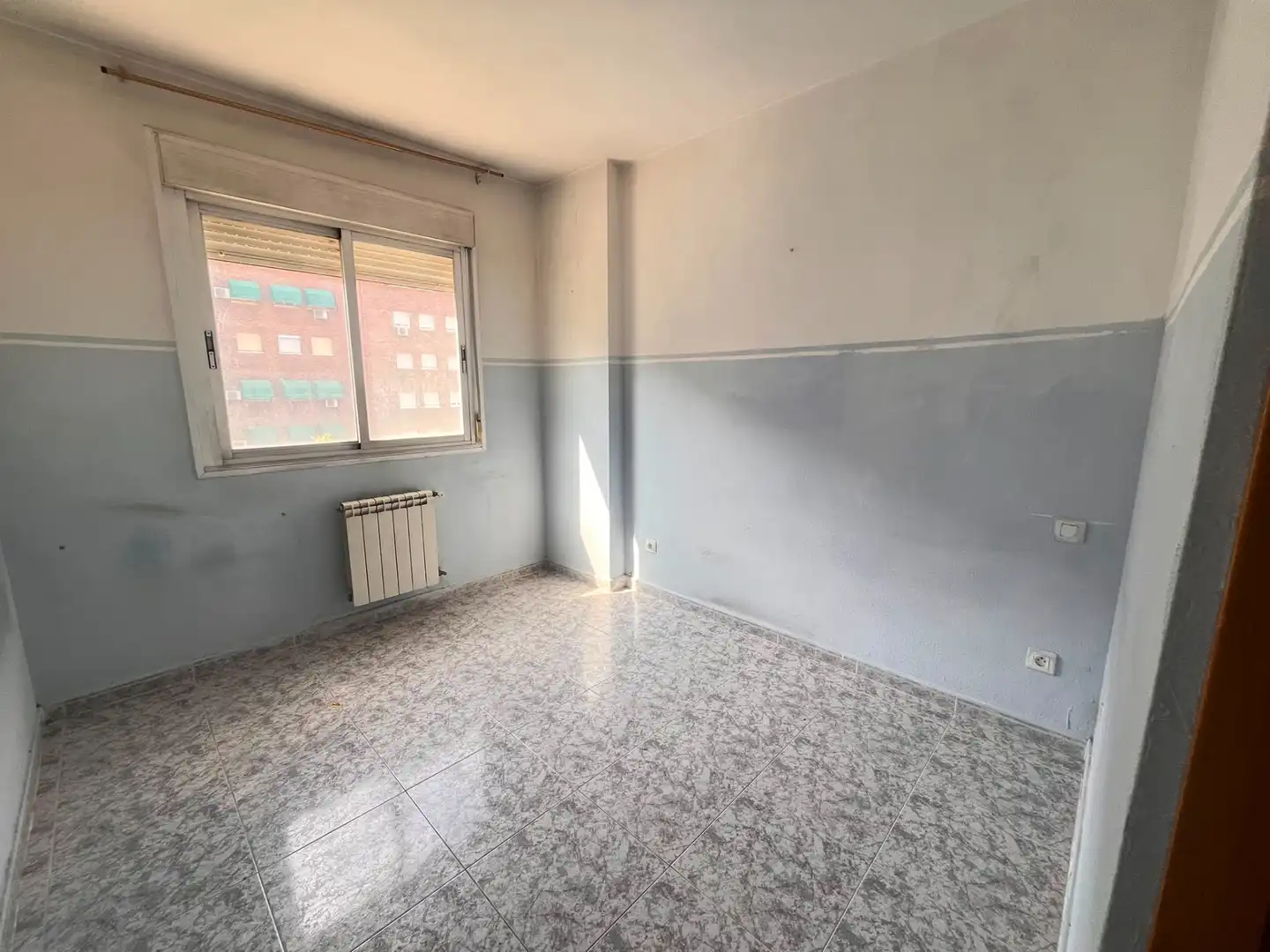Bedroom of Flat for sale in Fuenlabrada  with Air Conditioner, Heating and Balcony