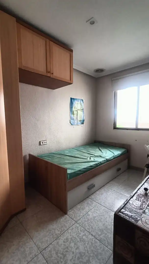 Bedroom of Flat for rent in Elche / Elx  with Air Conditioner, Furnished and Balcony