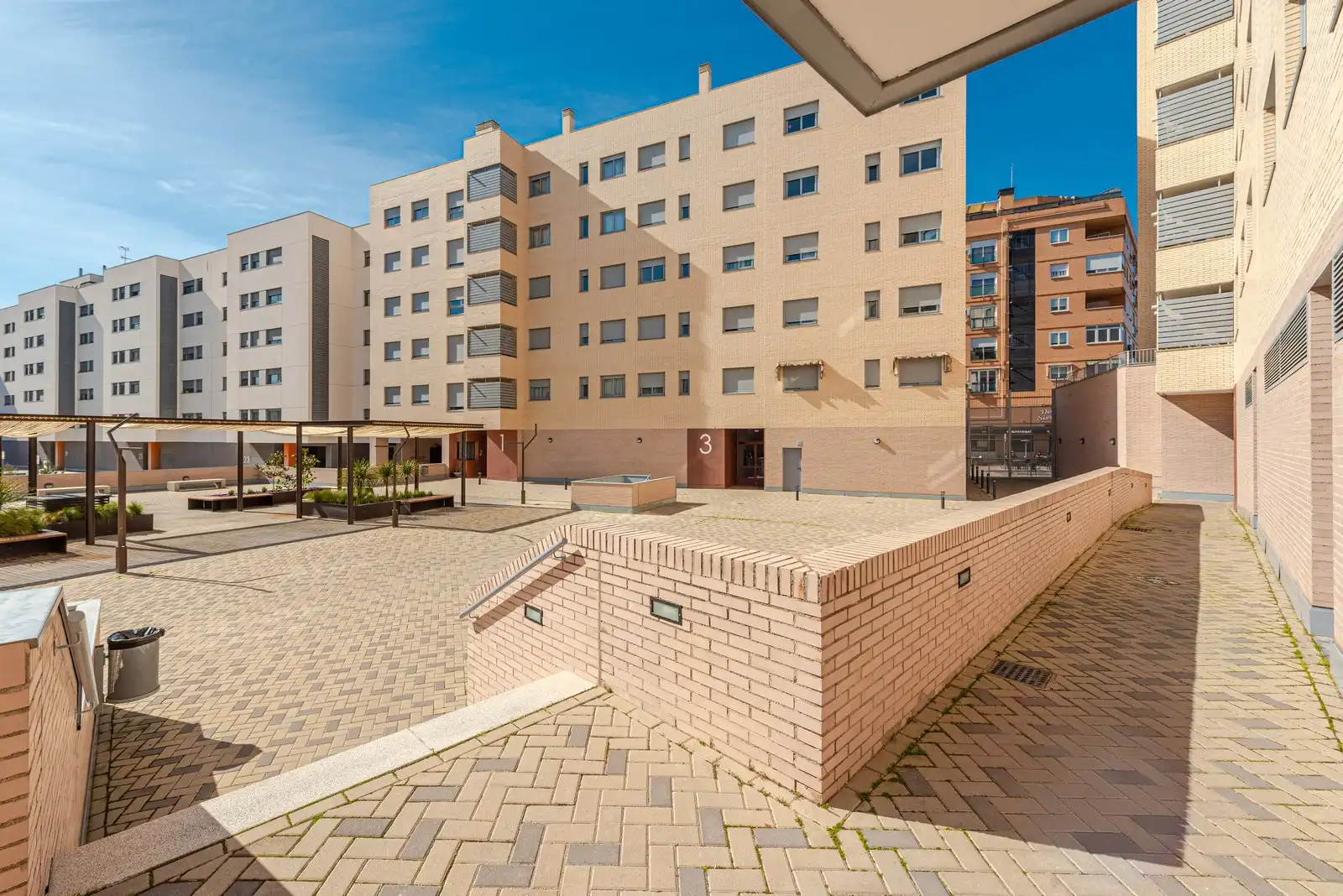 Vista exterior de Piso de alquiler en Móstoles con Trastero