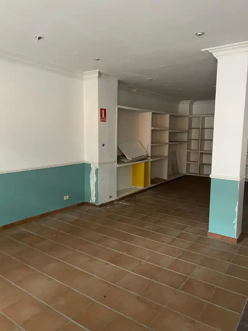 Local comercial en venta en Rúa Menéndez Pelayo, imagen 3