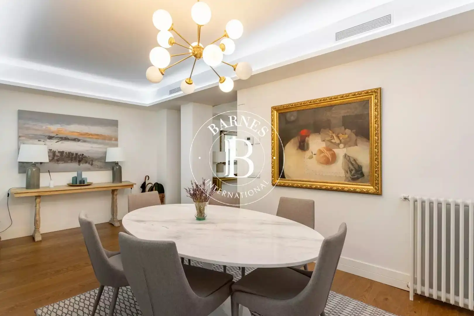 Comedor de Piso de alquiler en Madrid con Aire acondicionado, Calefacción y Amueblado