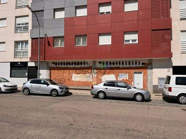 Local comercial de lloguer a Rotundifolia 3