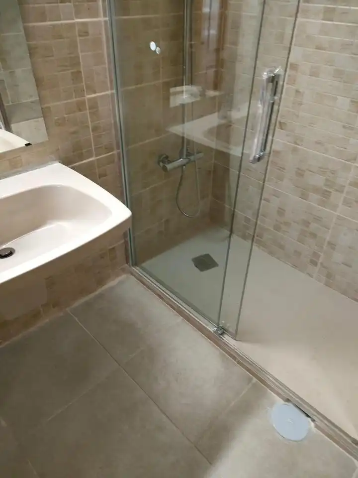 Baño de Piso en venta en Alcalá de Henares con Aire acondicionado, Calefacción y Terraza