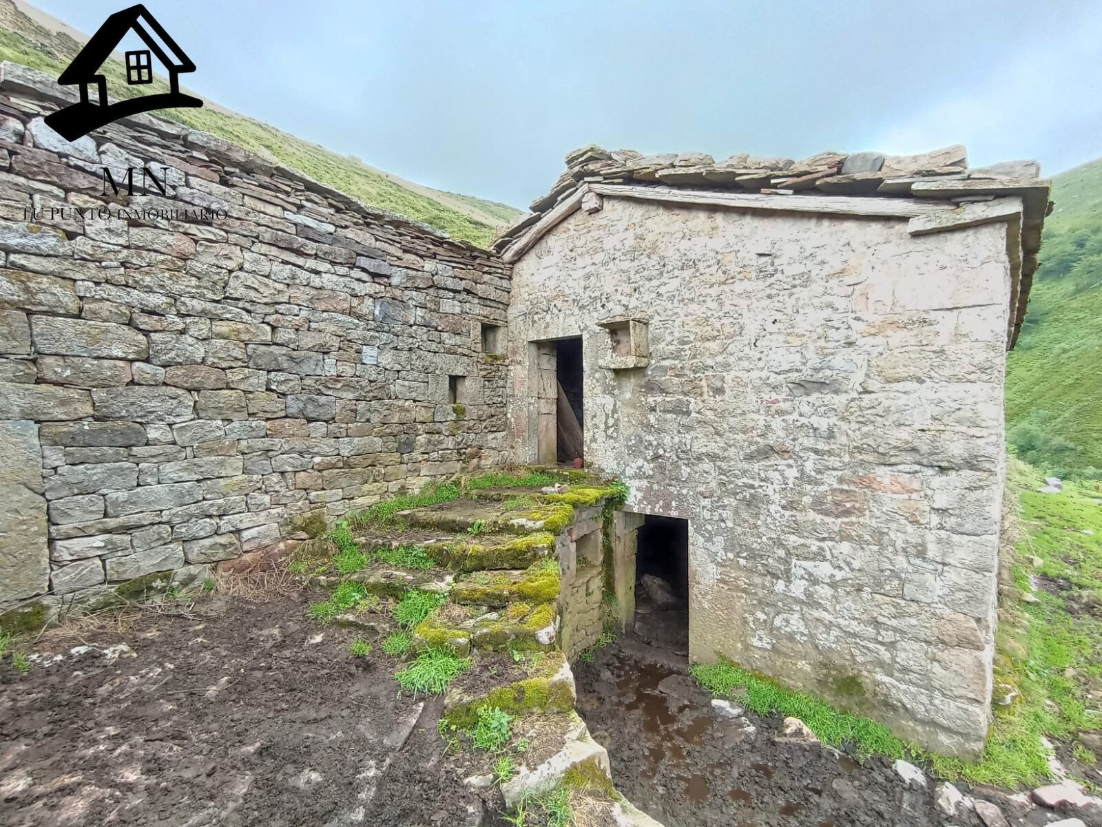 Exterior view of Country house for sale in Vega de Pas