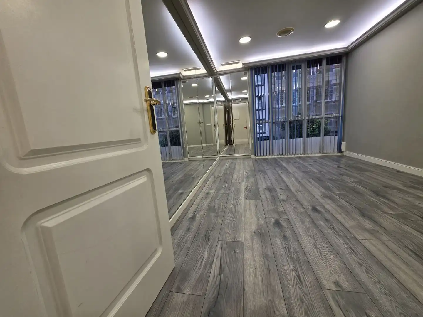 Local comercial en alquiler en Juan Flórez, imagen 10
