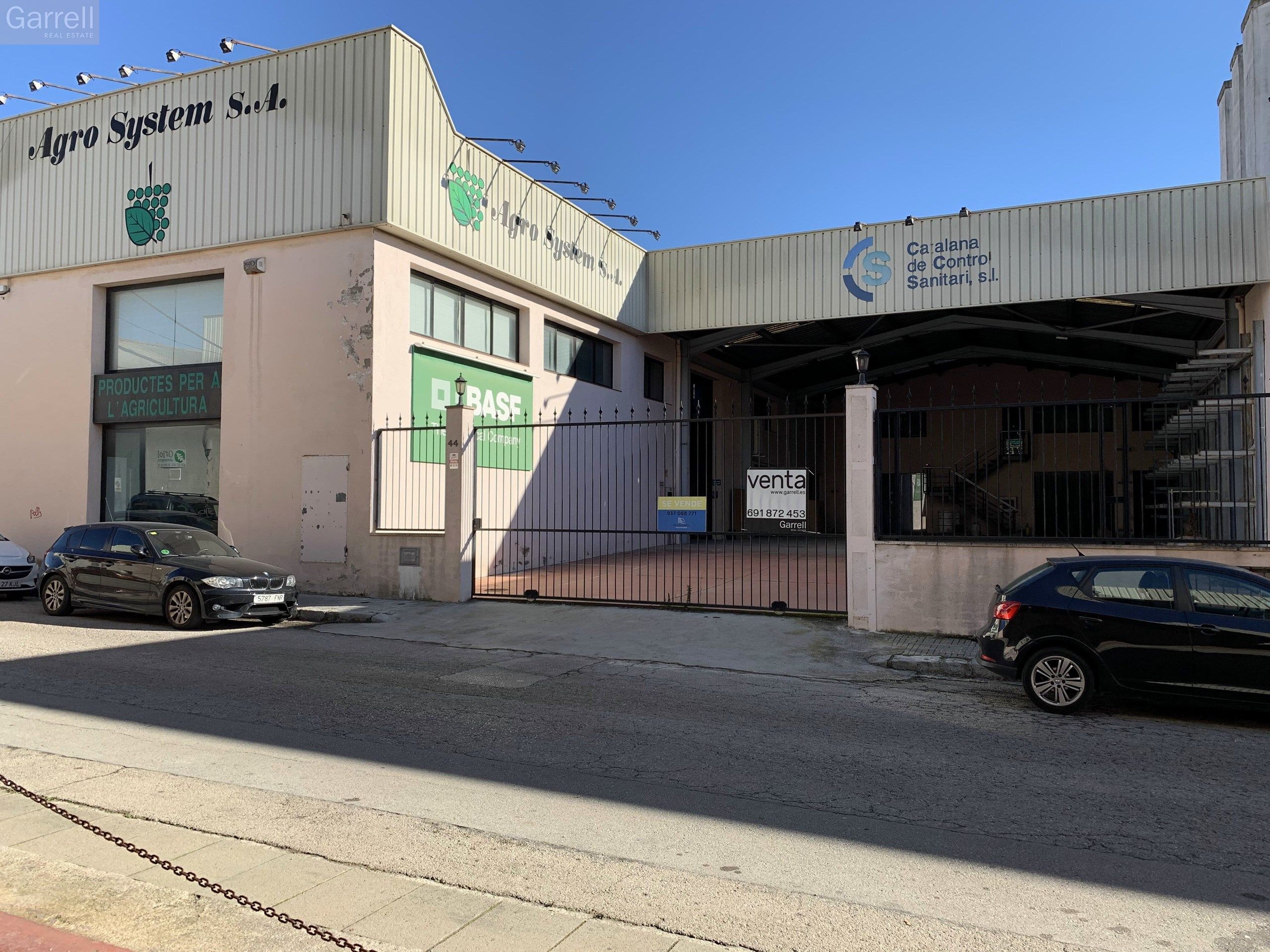 Exterior view of Industrial buildings for sale in Vilafranca del Penedès