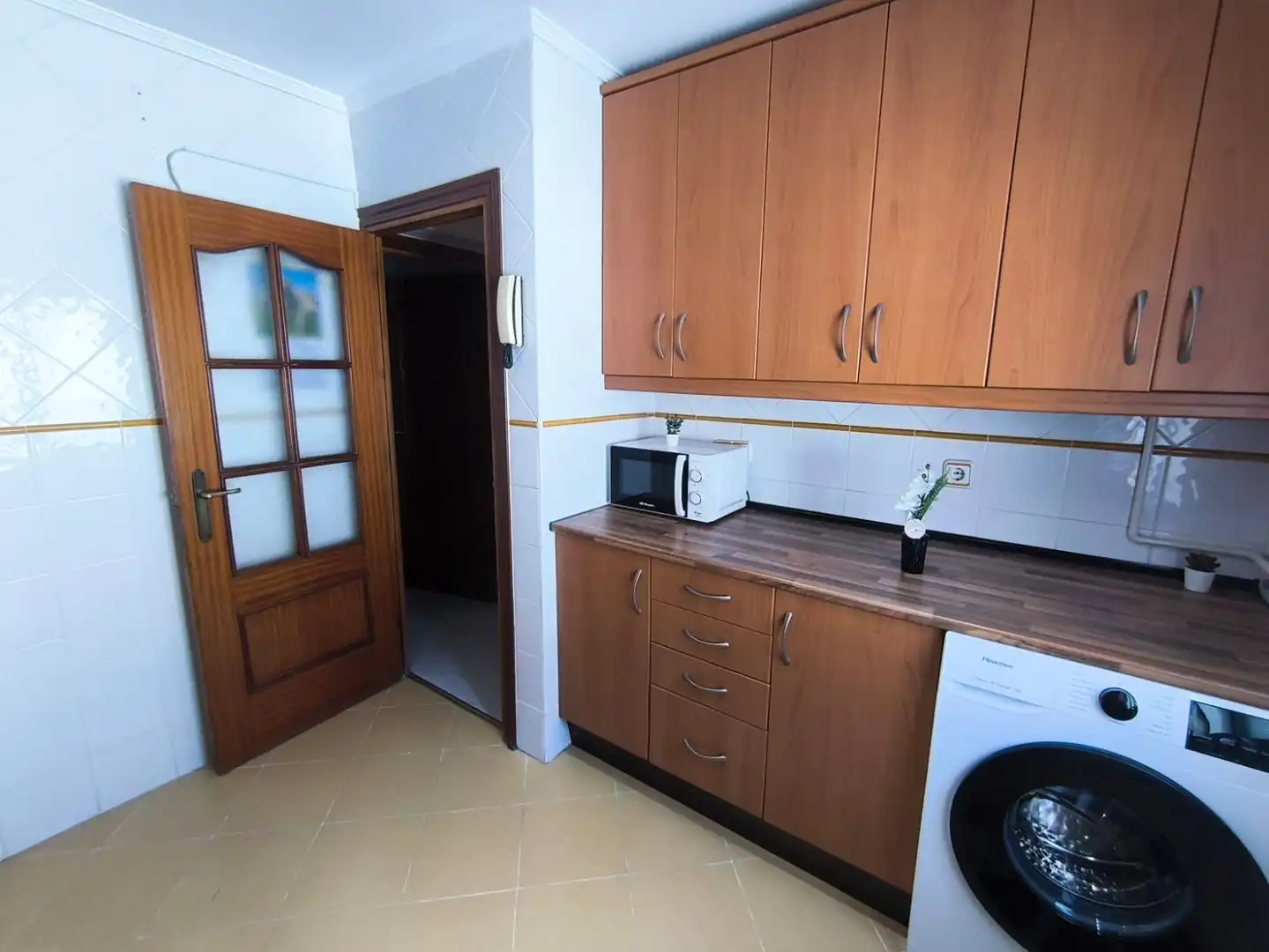 Kitchen of Flat for share in Alcalá de Henares  with Heating, Furnished and Oven