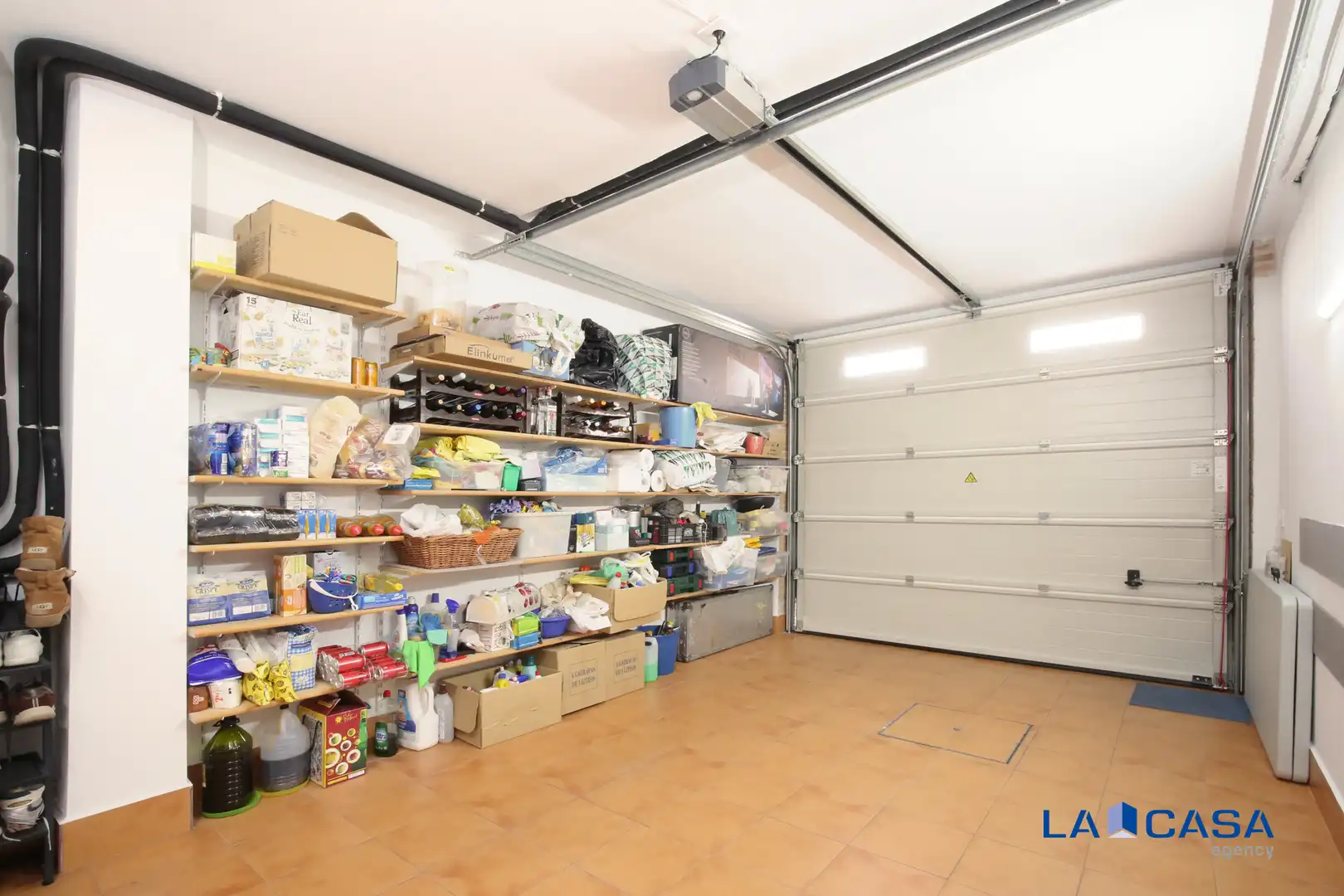 Casa adosada en venta en Carranque con Aire acondicionado