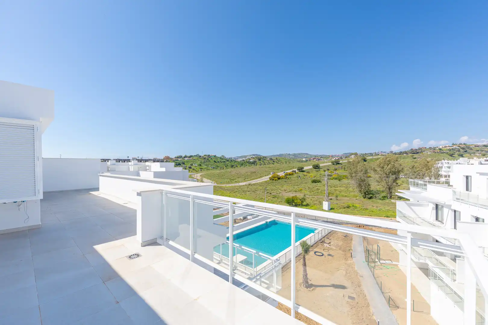 Schwimmbecken von Dachboden zum Verkauf in Mijas mit Klimaanlage, Terrasse und Schwimmbad