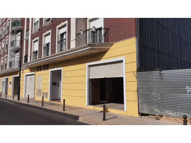 Local comercial en Venta en San Ignacio en El Llombo