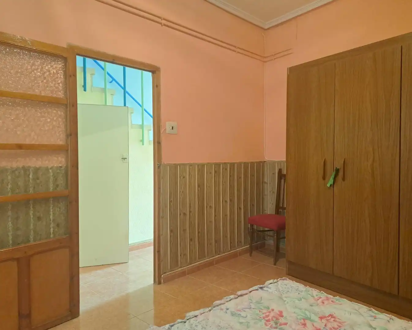 Habitación de Casa adosada en venta en Requena con Trastero
