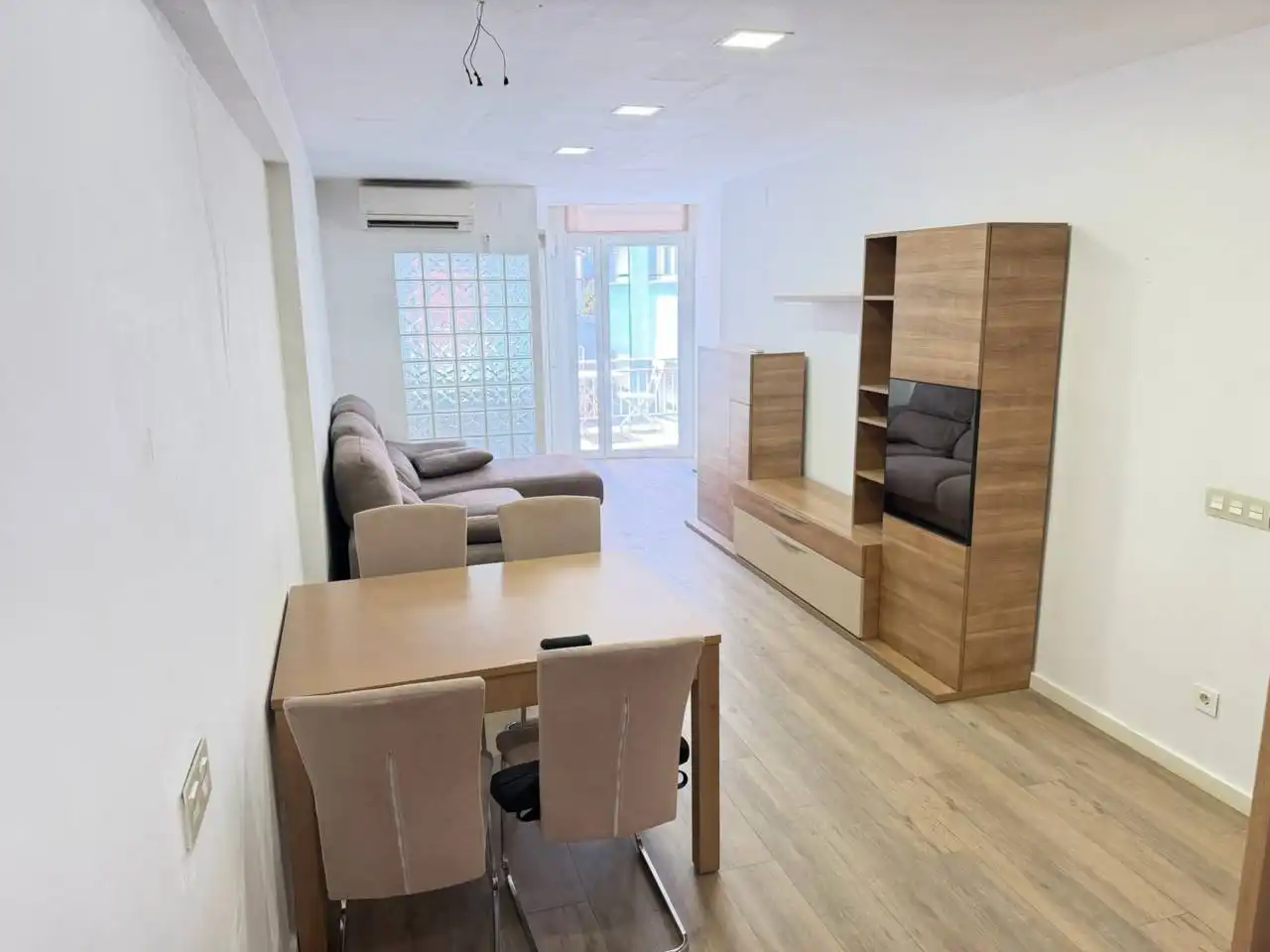 Wohnzimmer von Wohnung zum Verkauf in Barcelona mit Terrasse und Balkon