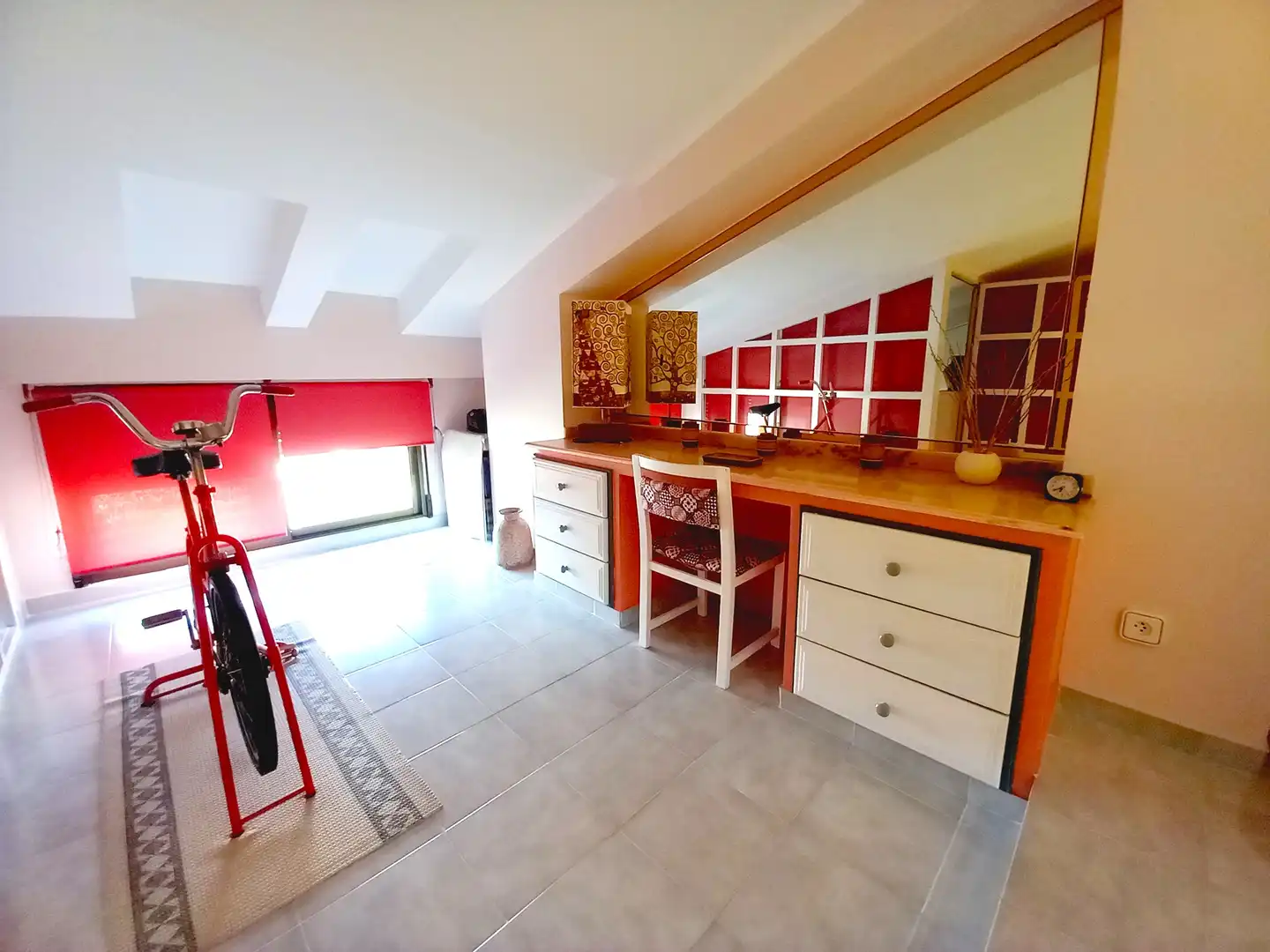 Habitación de Ático en venta en Benidorm con Aire acondicionado, Terraza y Amueblado