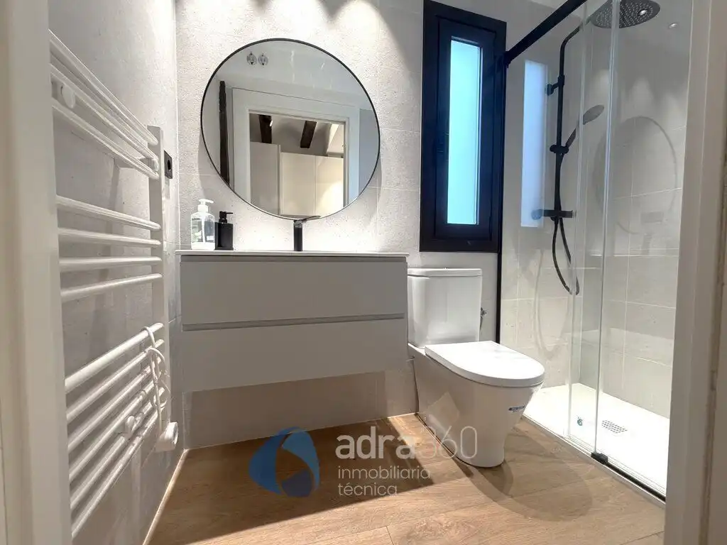 Baño de Apartamento de alquiler en  Logroño con Calefacción y Amueblado