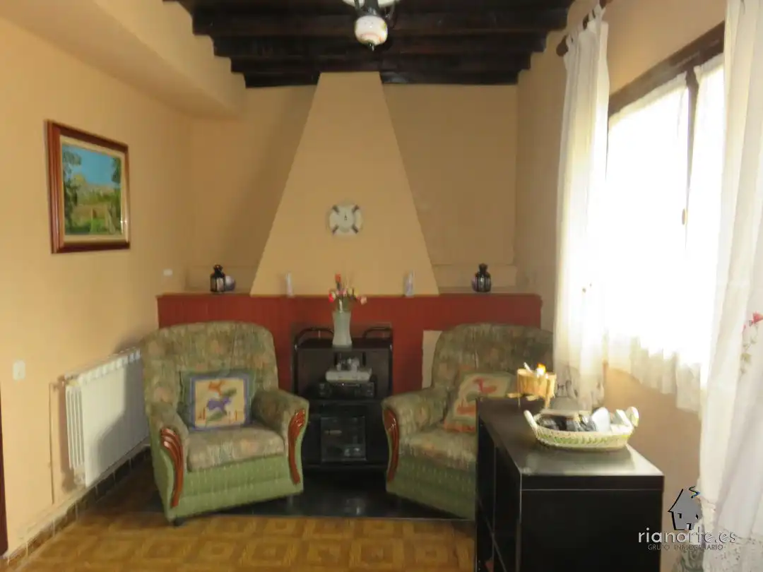 Sala de estar de Casa o chalet en venta en Ribadesella con Calefacción, Jardín privado y Amueblado