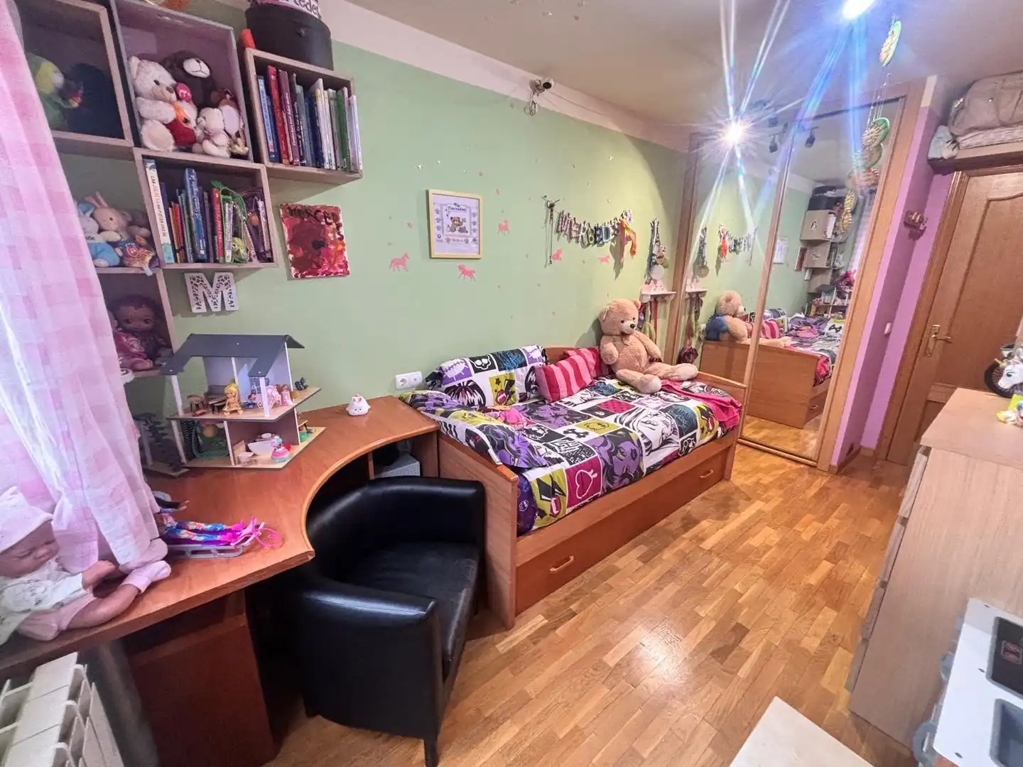 Habitación de Piso en venta en Oviedo  con Calefacción, Parquet y Trastero