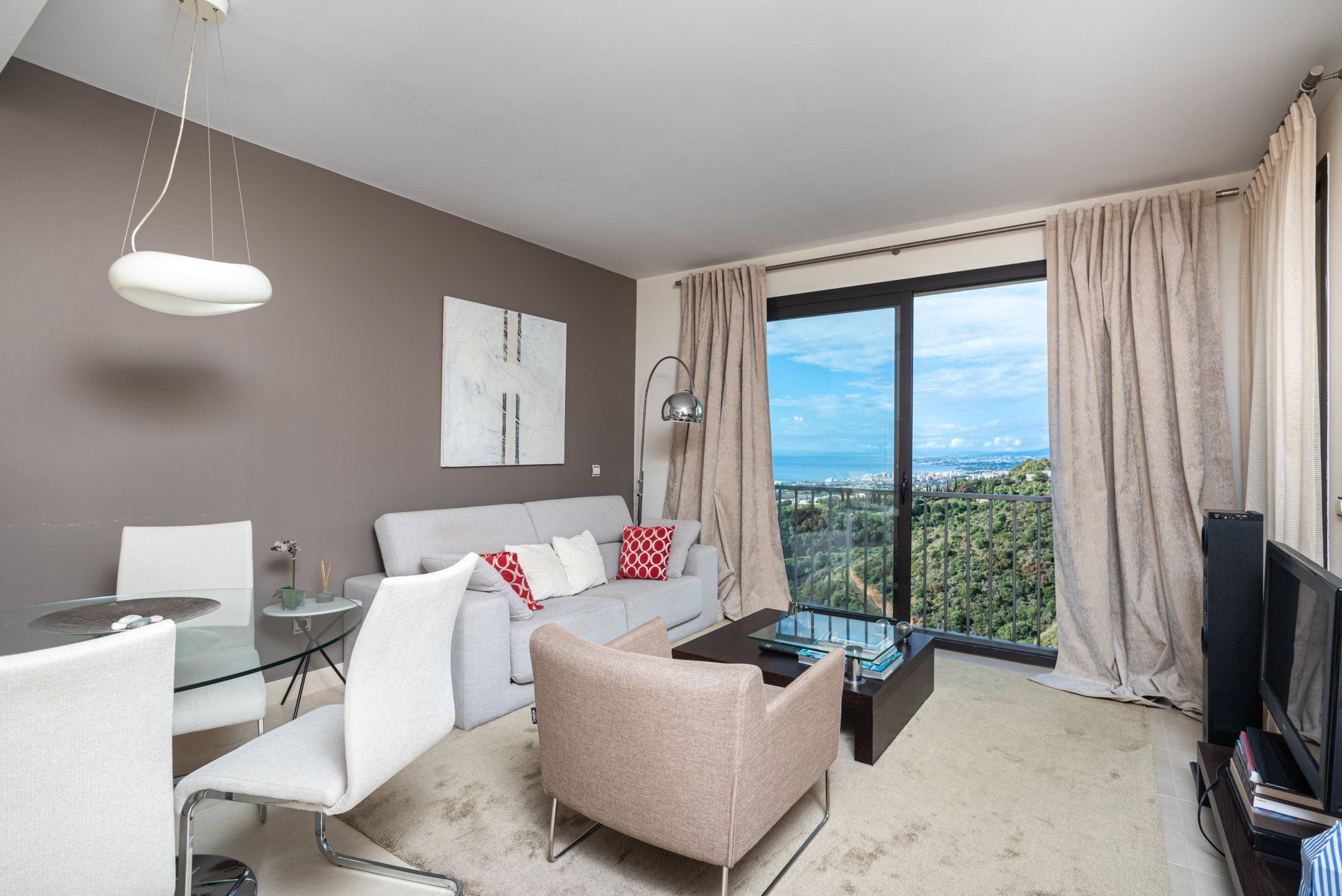 Sala d'estar de Pis en venda en Marbella amb Aire condicionat, Calefacció i Terrassa