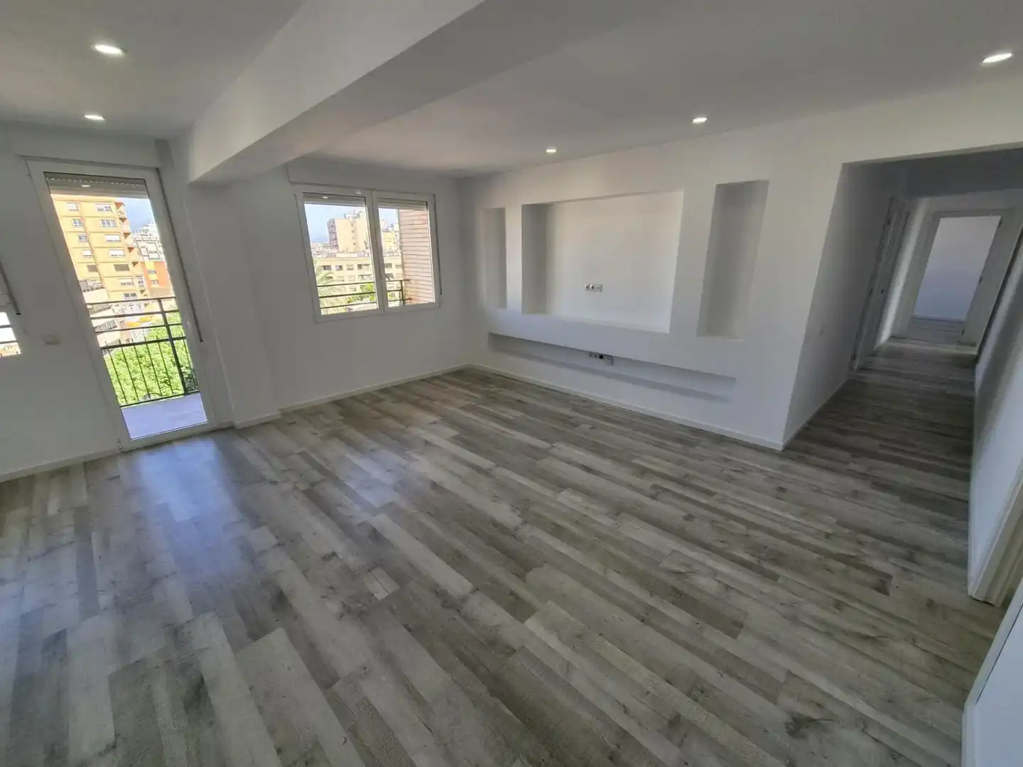 Sala d'estar de Pis de lloguer en Vila-real amb Parquet i Terrassa