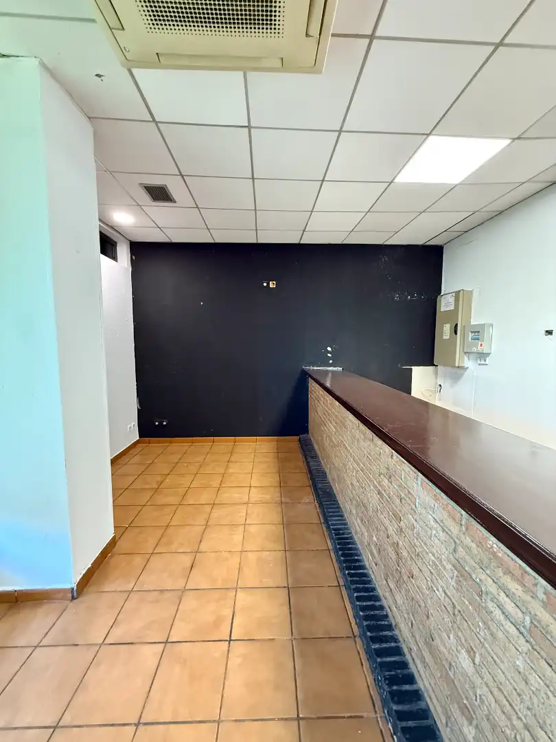 Local de alquiler en Valdemoro con Aire acondicionado, Terraza y Amueblado