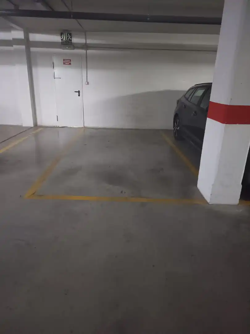 Parking de Piso de alquiler en Córdoba con Aire acondicionado, Jardín privado y Terraza