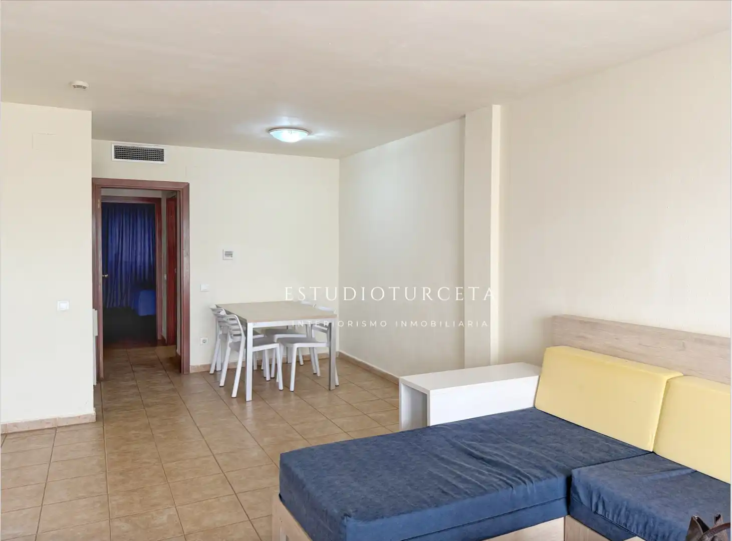 Schlafzimmer von Erdgeschoss zum Verkauf in Salou mit Klimaanlage, Heizung und Terrasse
