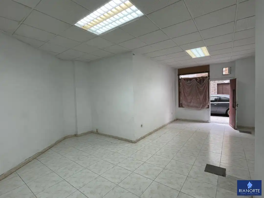 Local de alquiler en Avenida Gayo, Luanco - Aramar - Antromero