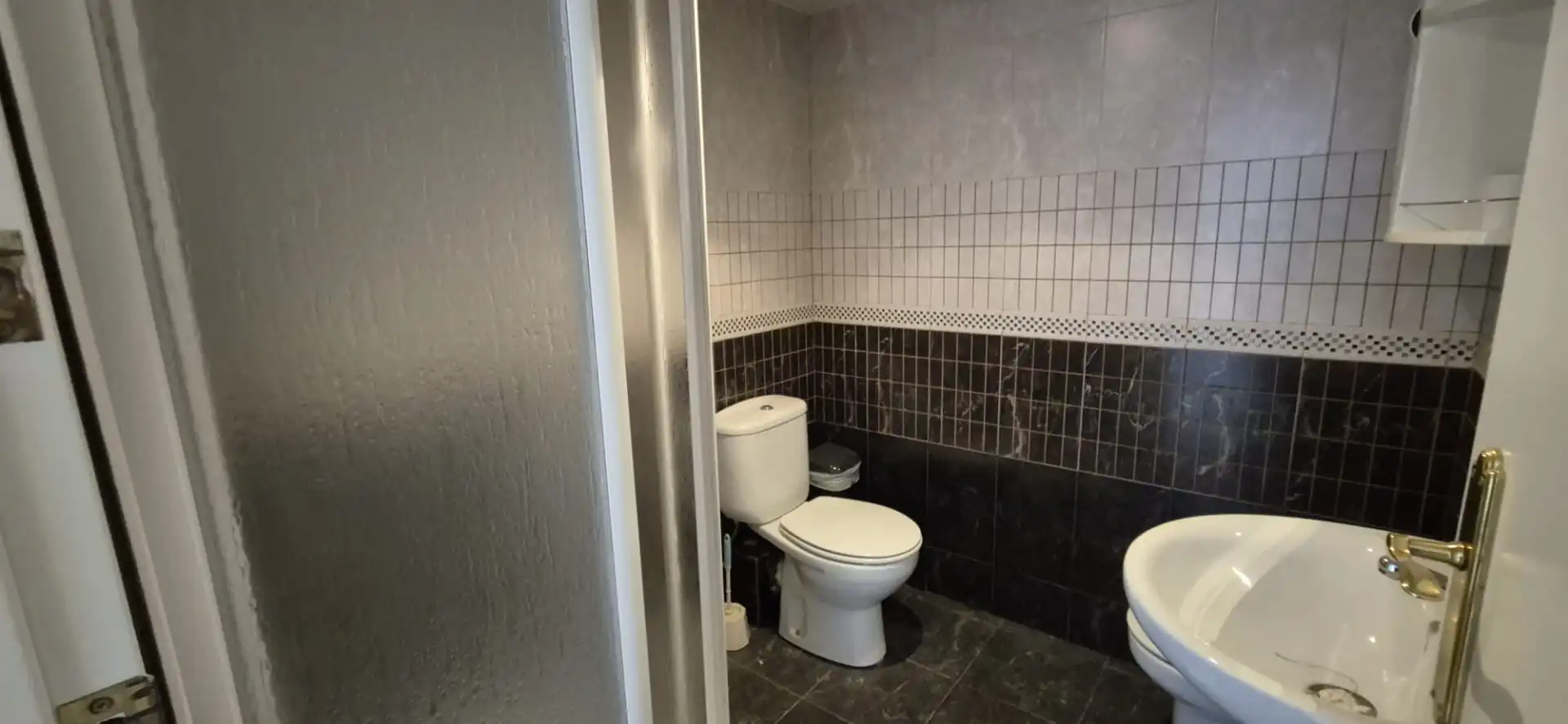 Baño de Piso en venta en Badajoz con Aire acondicionado, Calefacción y Terraza