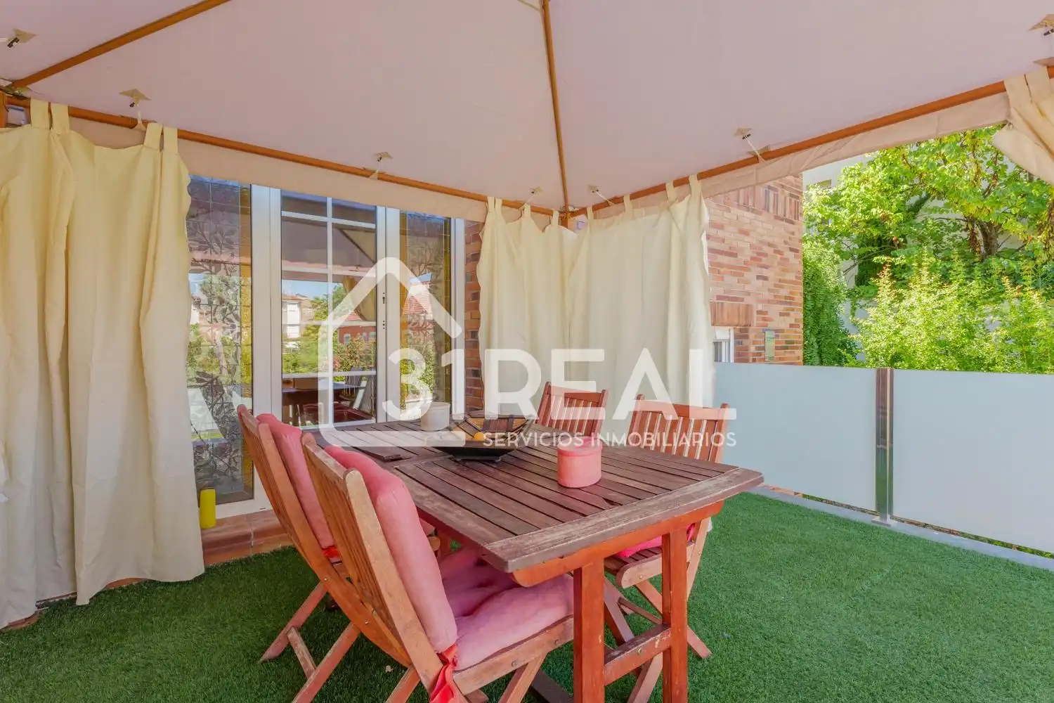 Terraza de Casa o chalet en venta en Madrid con Aire acondicionado, Calefacción y Jardín privado