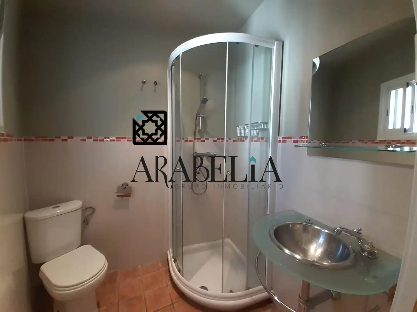 Bany de Apartament en venda en Córdoba amb Aire condicionat