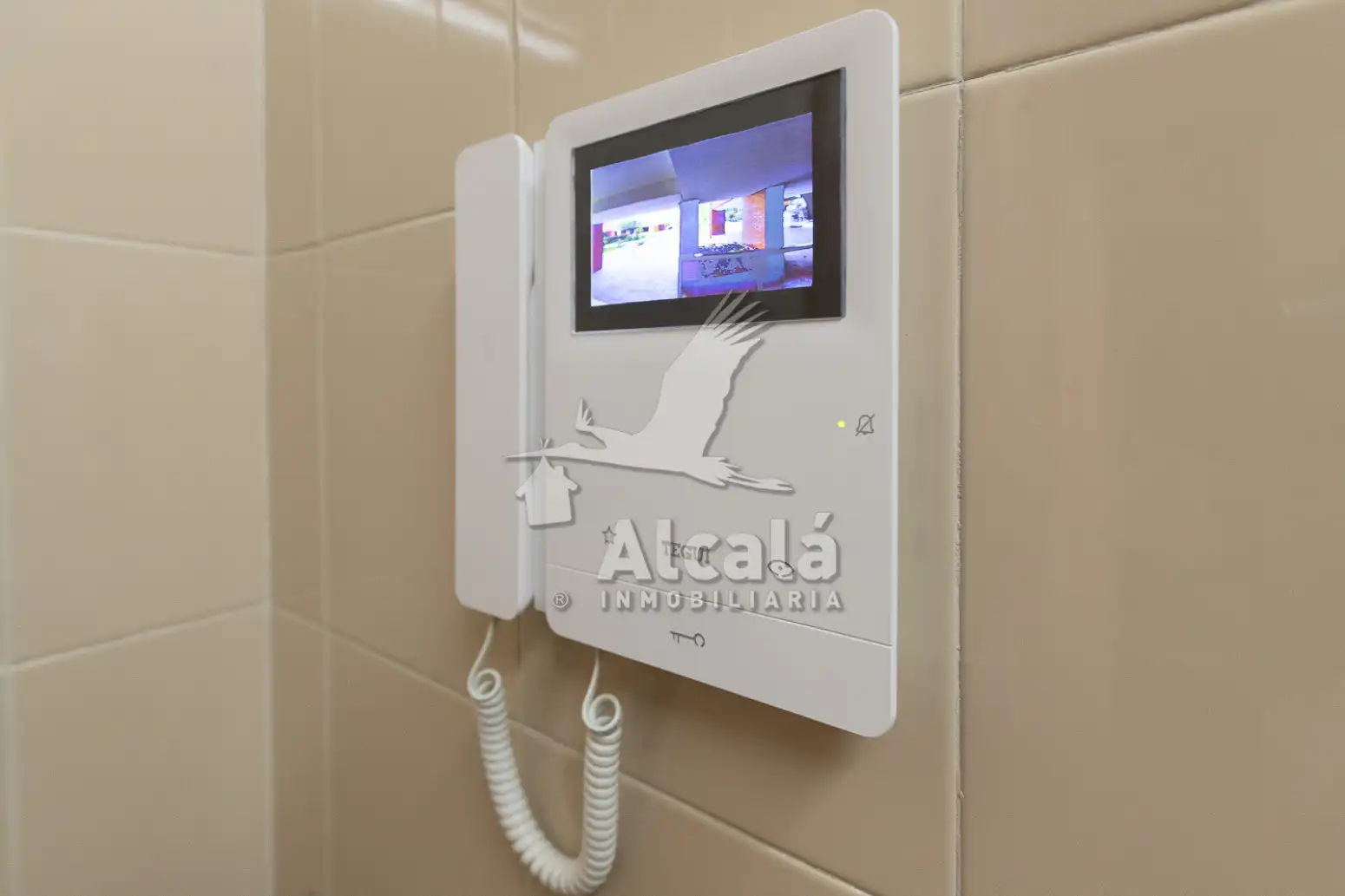 Bany de Pis en venda en Alcalá de Henares amb Aire condicionat, Calefacció i Moblat