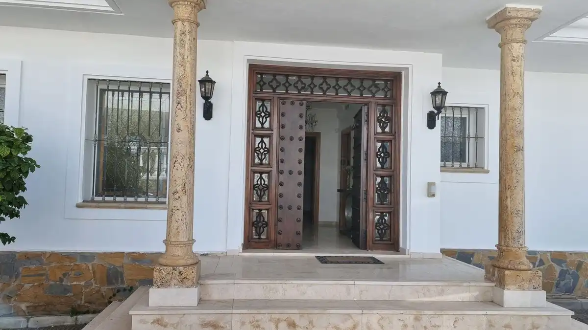 Casa o xalet de lloguer en Benahavís amb Aire condicionat, Jardí privat i Terrassa