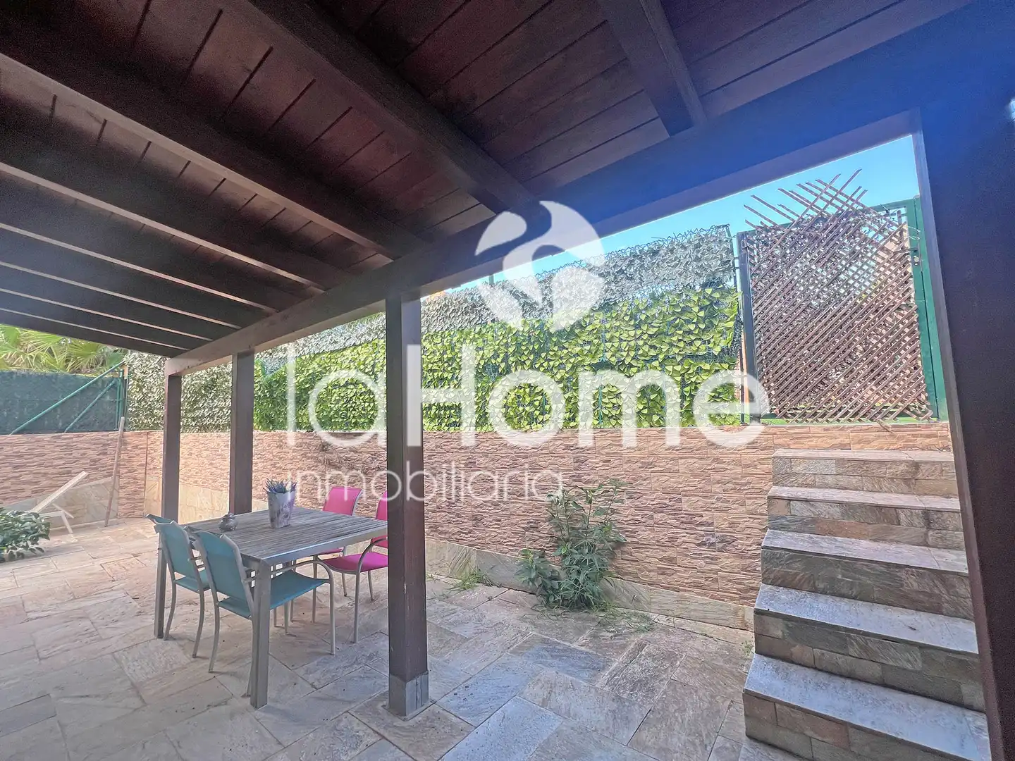 Terraza de Casa adosada en venta en Casas Verdes