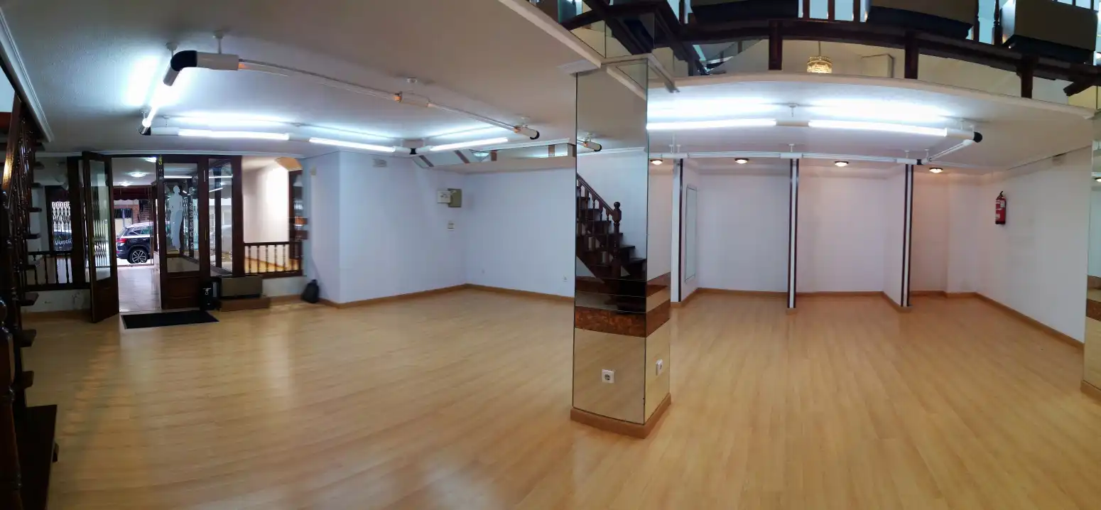 Business premises for sale in Calle Emperador 8, imagen 4