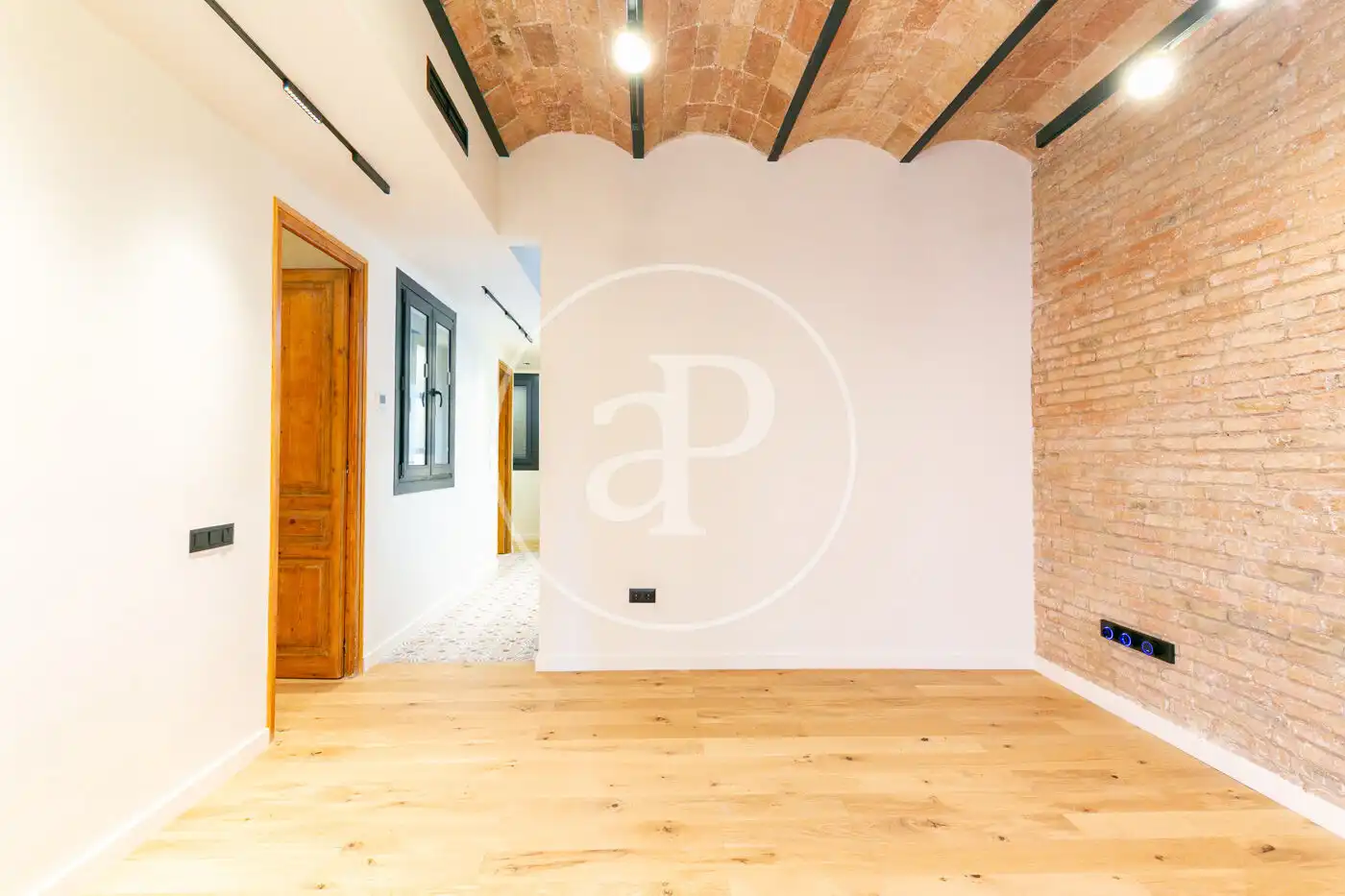 Piso en venta en Barcelona con Aire acondicionado, Calefacción y Balcón