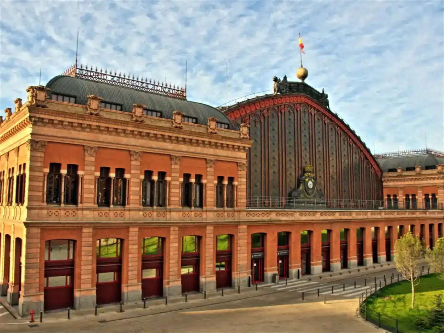 Außenansicht von Maisonette zum Verkauf in  Madrid Capital